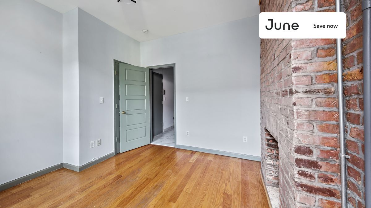 Building Photo - 2028 Second Avenue