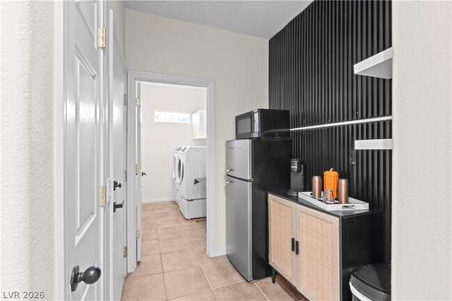 Building Photo - 4346 Prada Pl