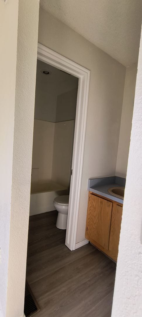 Building Photo - 145 W 820 S