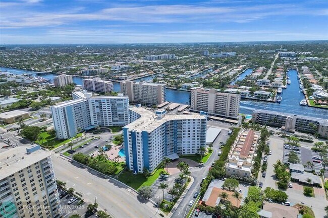 Building Photo - 301 N Ocean Blvd