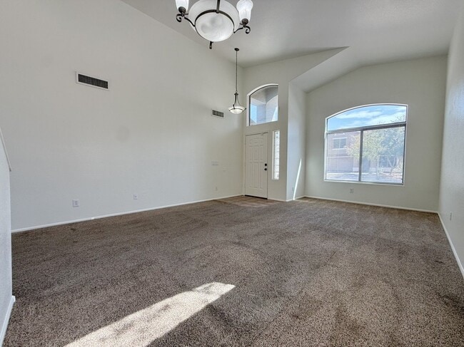 Building Photo - 4802 W Fawn Dr