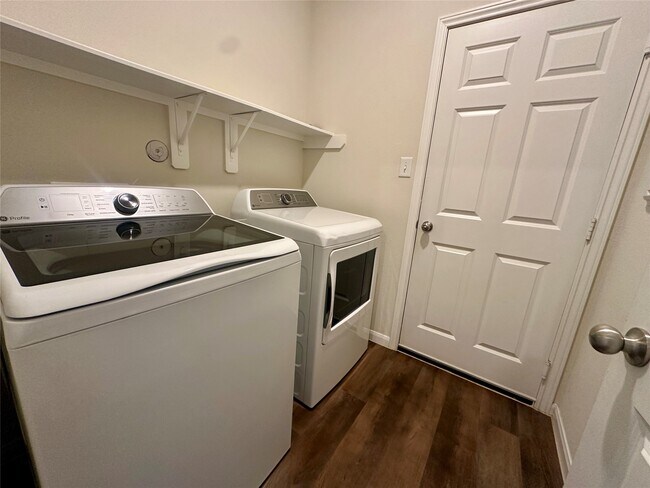 Building Photo - 17902 Sunny Savanna Dr