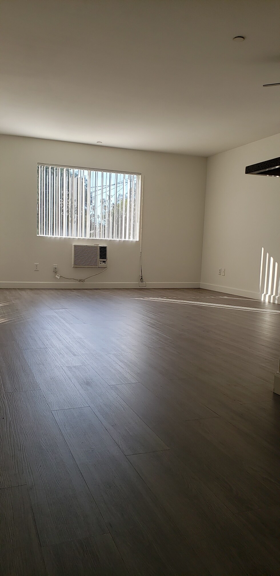 Building Photo - 2965 San Marino St