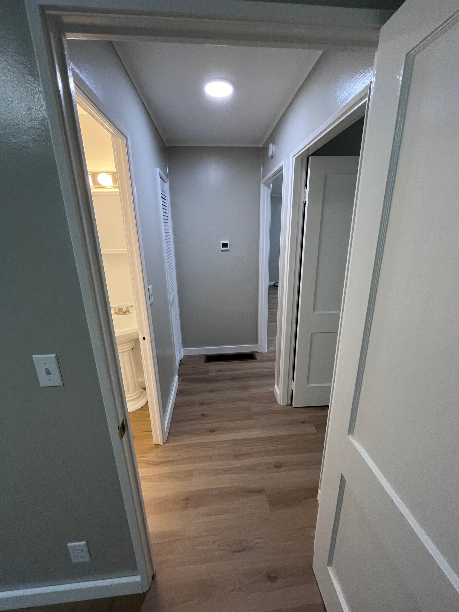 Building Photo - 1748 W 15th St