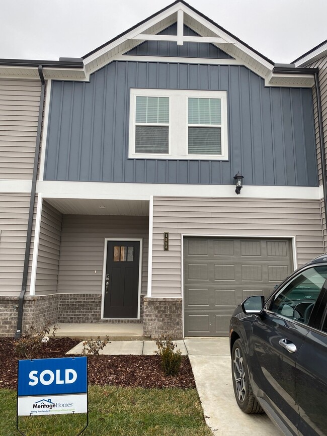 Building Photo - 1553 Olympic Ln