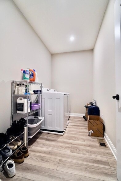 Building Photo - 6800 Green Isle Ln