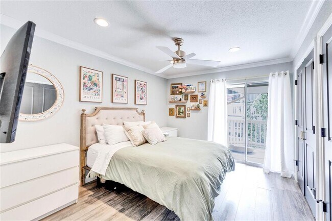 Building Photo - 2450 Wickersham Ln