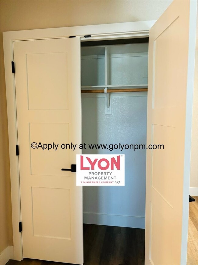 Building Photo - Stunning Modern New Construction 1 bedroom...