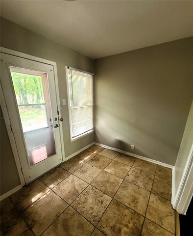 Building Photo - 6414 Onyx Dr N