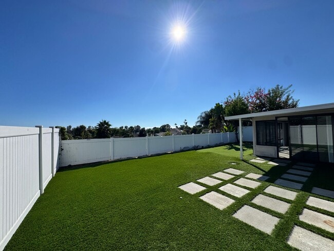 Building Photo - Mission Viejo Lease – 3 Bedrooms, 2 Bathrooms + Bonus Room