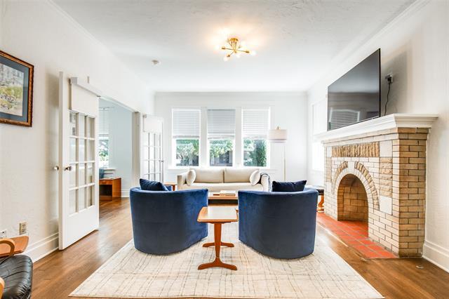 Primary Photo - 4845 Swiss Ave