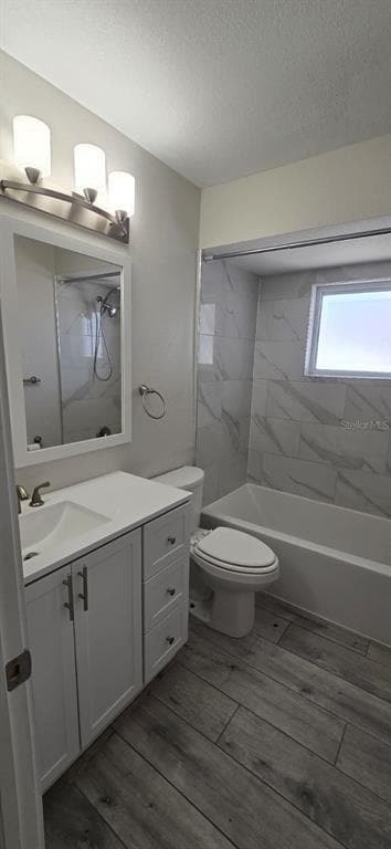 Building Photo - 3722 Rosemary Dr