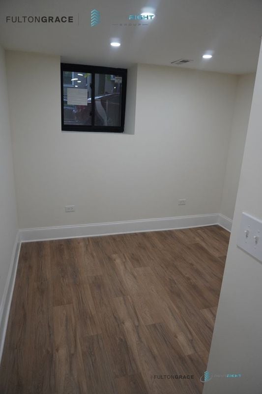 Building Photo - 4636 N Hamilton Ave