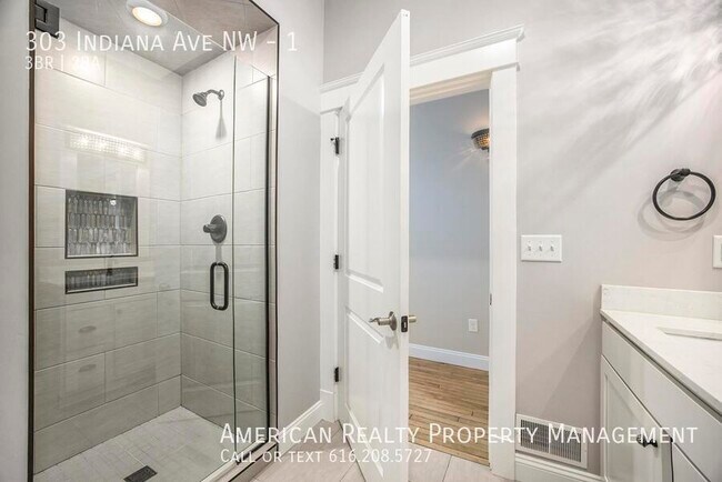 Building Photo - 303 Indiana Ave NW