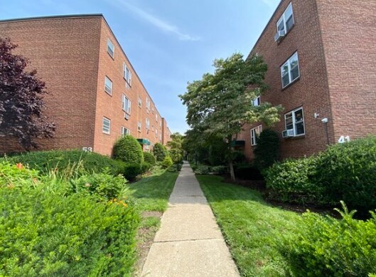 Building Photo - 53 Colborne Rd