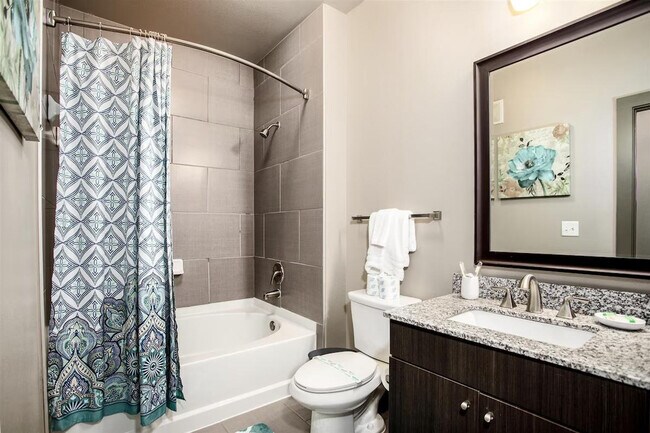 Building Photo - 1504 Braeswood Blvd