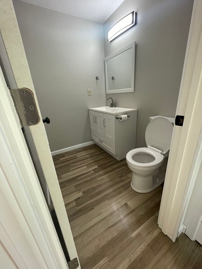 Half bath - 1922 87th Avenue Ct W