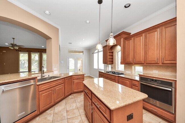 Building Photo - 17618 Raven Canyon Ln