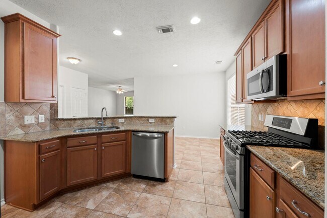 Building Photo - 23319 W Pine Ivy Ln