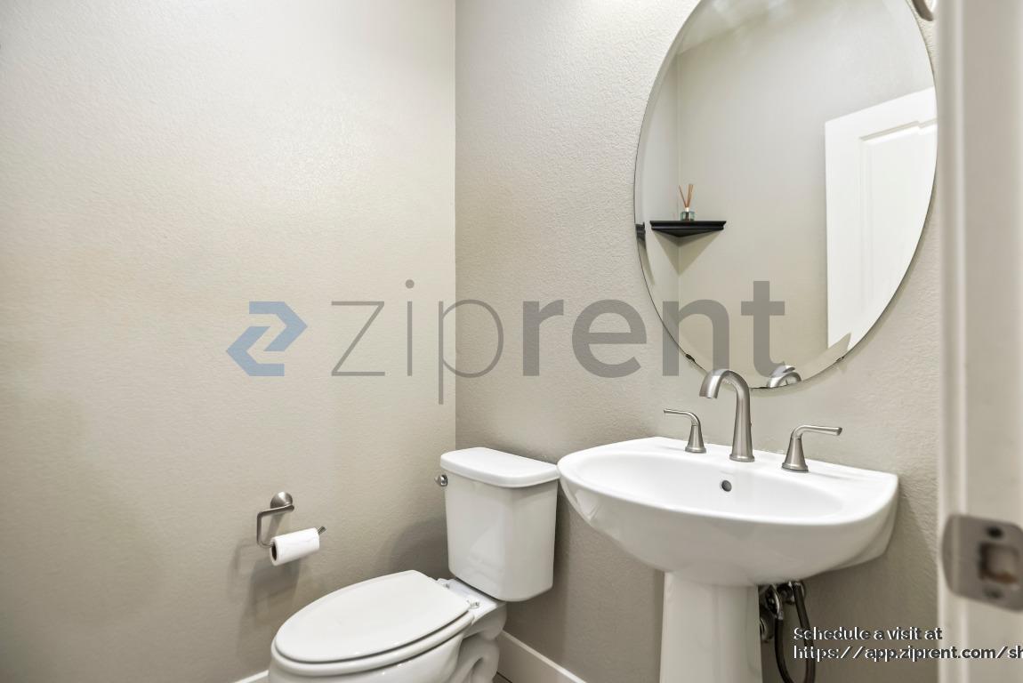 Building Photo - 4062 Kinsale St