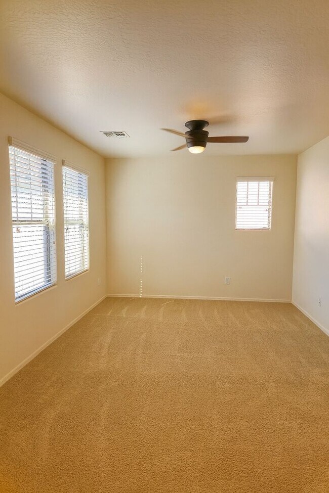 Building Photo - Charming 3BR House in Buckeye