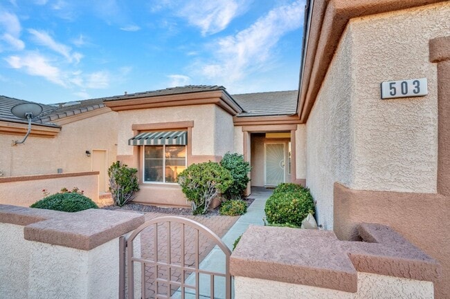 Building Photo - Beautiful Single-Story Home on the Golf Course in Sun City MacDonald Ranch (55+ Community)