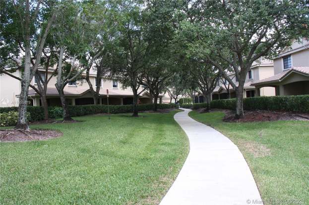 Building Photo - 4146 Forest Dr