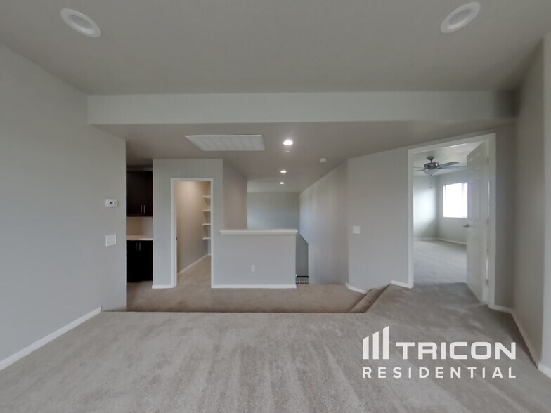 Building Photo - 13725 Polk Ct
