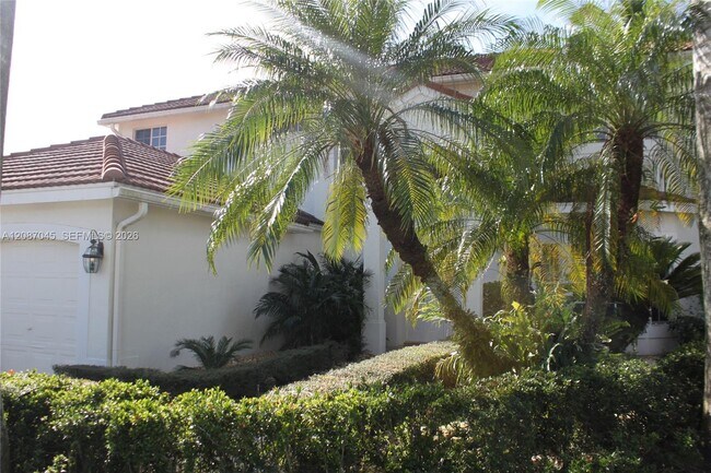 Building Photo - 2568 Jardin Pl