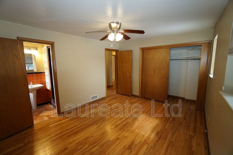 Building Photo - 1155 Eudora St