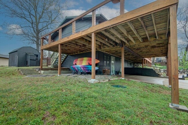 Building Photo - Home For Rent