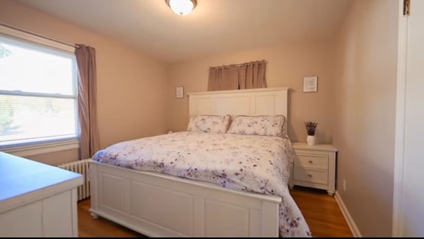 Building Photo - 611 Frost Rd