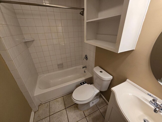 Building Photo - 3012 Adrienne Dr