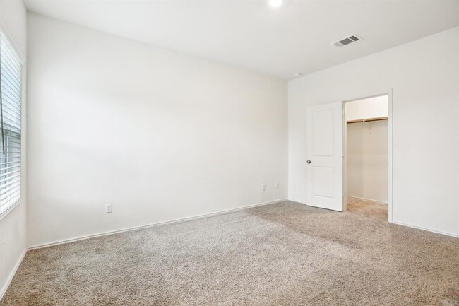 Building Photo - 13612 Buckalew St