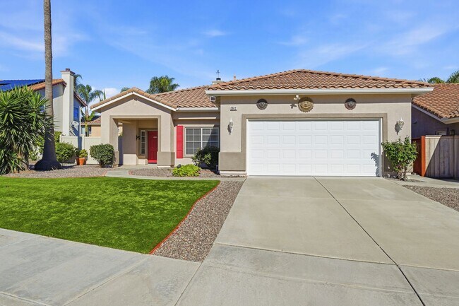 Building Photo - Bright, Updated Home with Spacious Layout & Low-Maintenance Yard