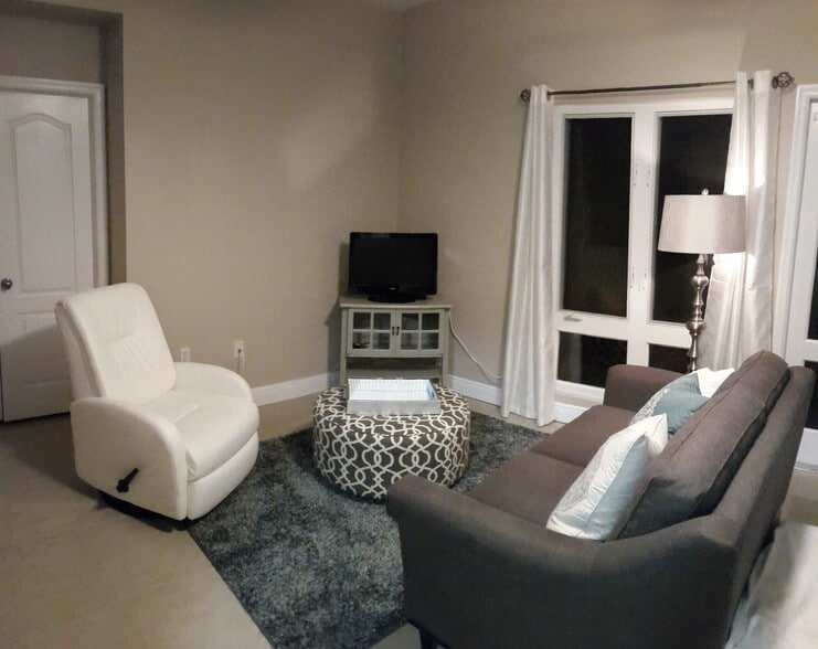 Building Photo - 5035 Harmony Circle