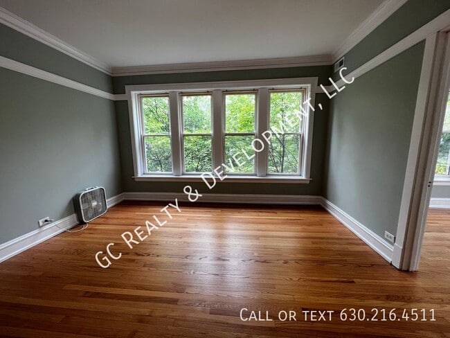Building Photo - 2144 W Estes Ave