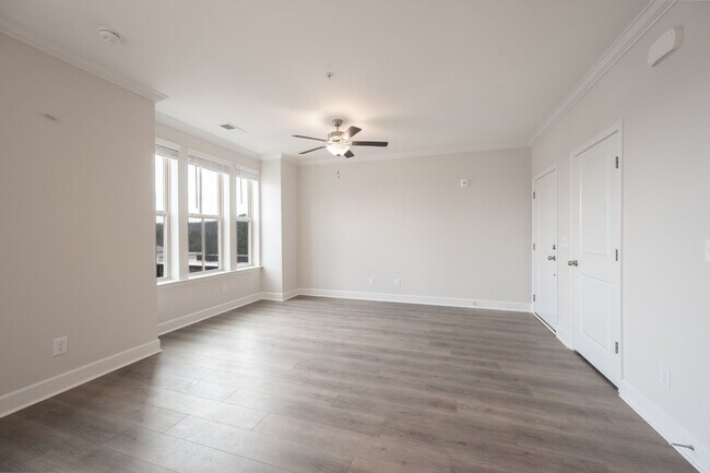 Building Photo - 2022-BUILT BURKITT COMMONS CONDO WALKABLE ...