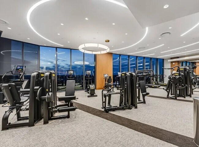 Building Photo - Luxury High-Rise Living with Up to 4 Weeks...