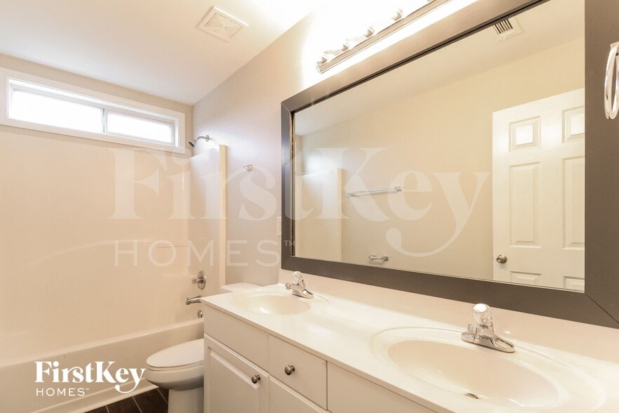 Building Photo - 3836 Bald Eagle Drive