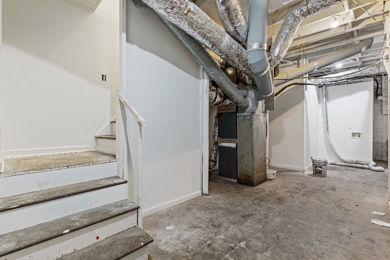 Building Photo - 1982 Rena Cir SW