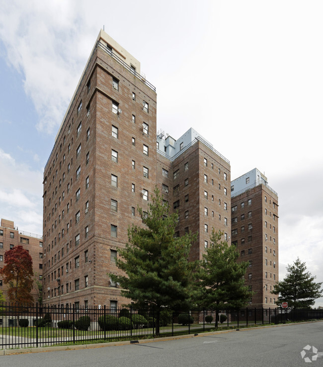 Robert Towers - 60 S Munn Ave East Orange NJ 07018 | Apartment Finder