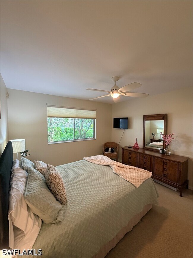 Building Photo - 360 Horse Creek Dr