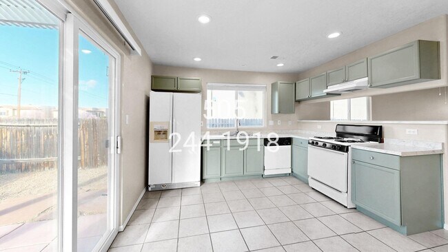 Building Photo - 6908 Gabbro Ave NE