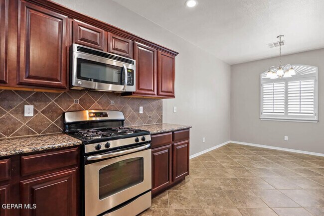 Building Photo - 14229 Bluesky Point Ct