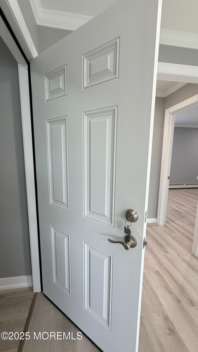 Building Photo - 420 Cross Rd