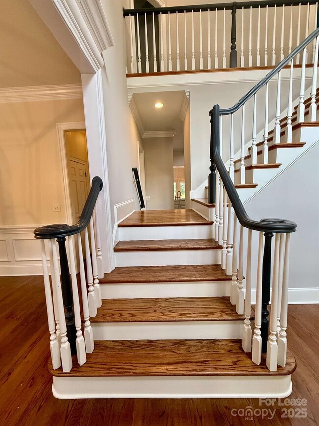 Building Photo - 1806 Asbury Hall Ct