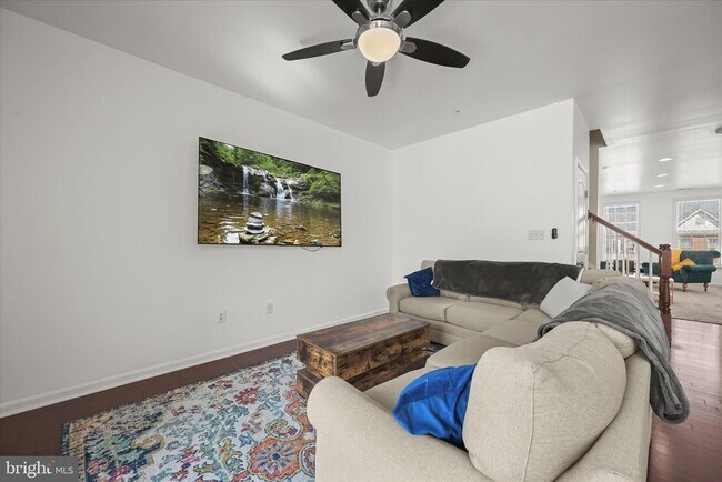 Building Photo - 9411 Geaton Park Pl