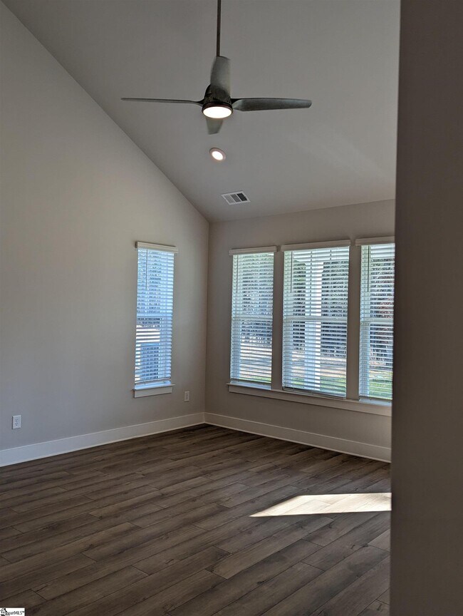 Building Photo - 303 Grange Vly Ln