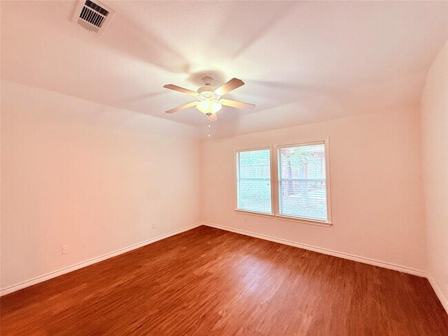 Building Photo - 5615 Shoal Creek Blvd